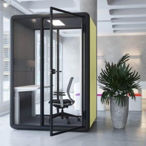 Lucia Çalışma Kabini